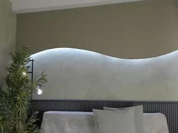 willow_hendrix from Chaturbate
