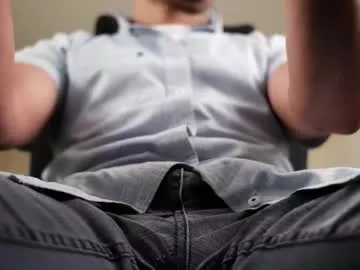 Private xavierloyd3 on Chaturbate