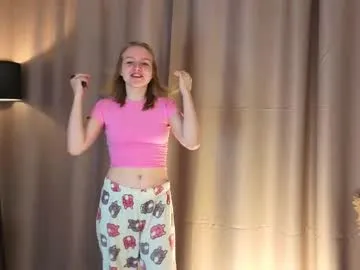 Freechat yangsperanza on Chaturbate