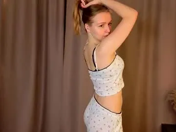 Freechat yangsperanza on Chaturbate