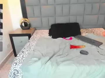 Freechat your_lady_milf on Chaturbate