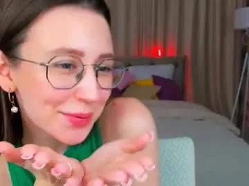 yourlovelystory from Chaturbate is Freechat