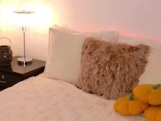 adele_portman on Flirt4Free