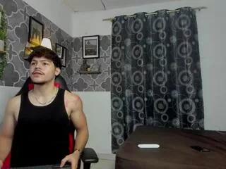 ares_parker from Flirt4Free