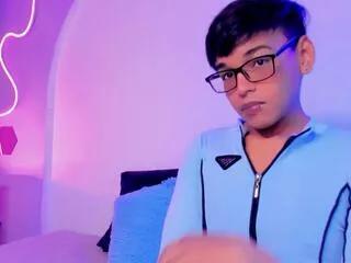 benny_alvarez from Flirt4Free