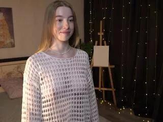 elvina_bann from Flirt4Free