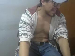 guiverno from Flirt4Free