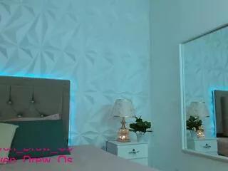 gwen_drew from Flirt4Free