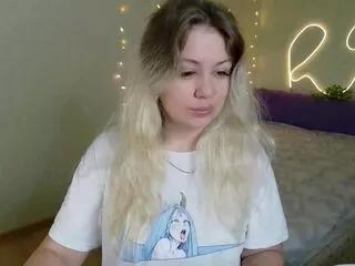 kira_pride from Flirt4Free