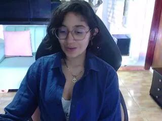 lilii_gomez from Flirt4Free