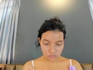 melanny_garcia — Freechat on Flirt4Free