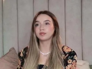 mila_fiorela on Flirt4Free