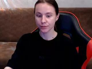 mila_henz from Flirt4Free