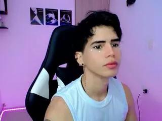 tayson_millerss from Flirt4Free