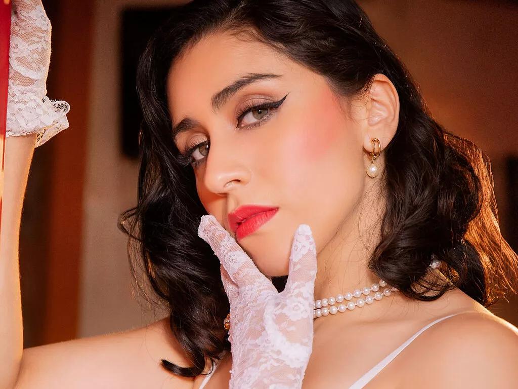 ClaraDuque from LiveJasmin