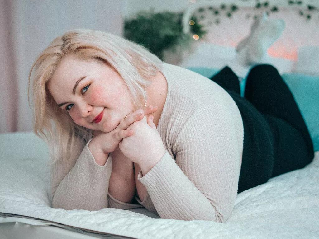 EllaBale from LiveJasmin