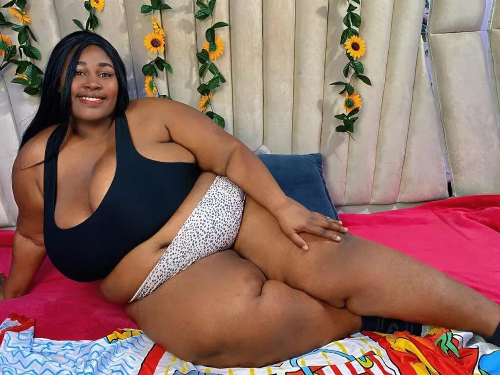 ElyBloom from LiveJasmin