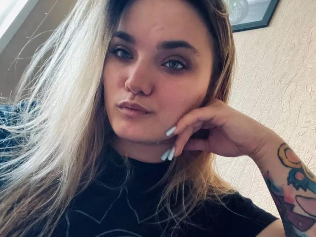 EmmaReedd from LiveJasmin