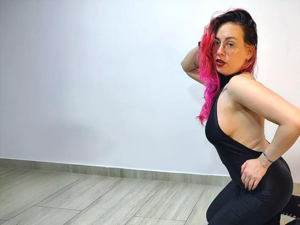 NatashaLau from LiveJasmin