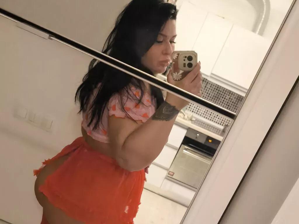 OliviaThea from LiveJasmin