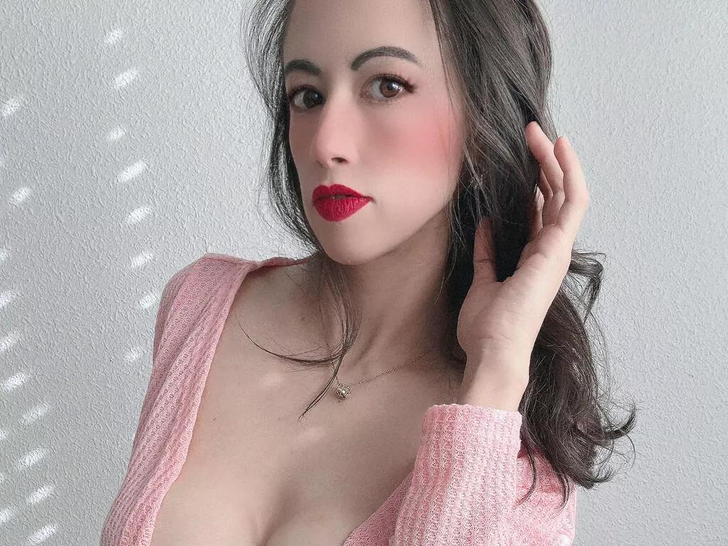 VelvetNina from LiveJasmin