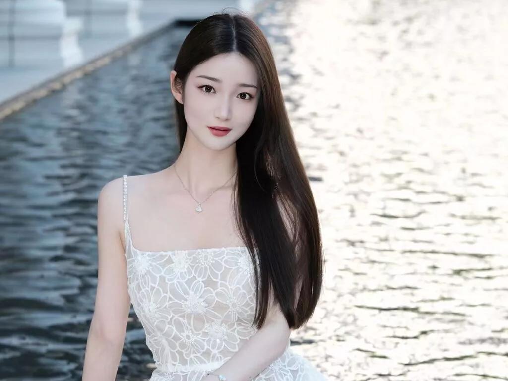 xiyao from LiveJasmin