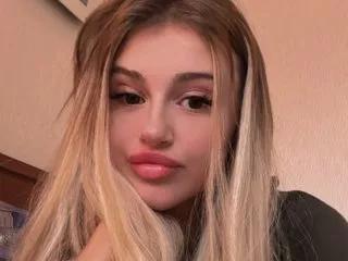 LilSunny from Streamate