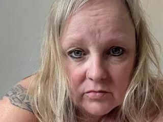 MzzDee from Streamate