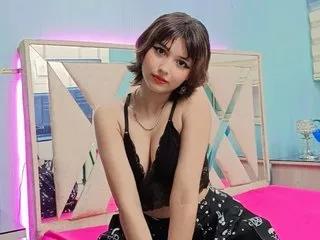 ravenn_20 from Streamate