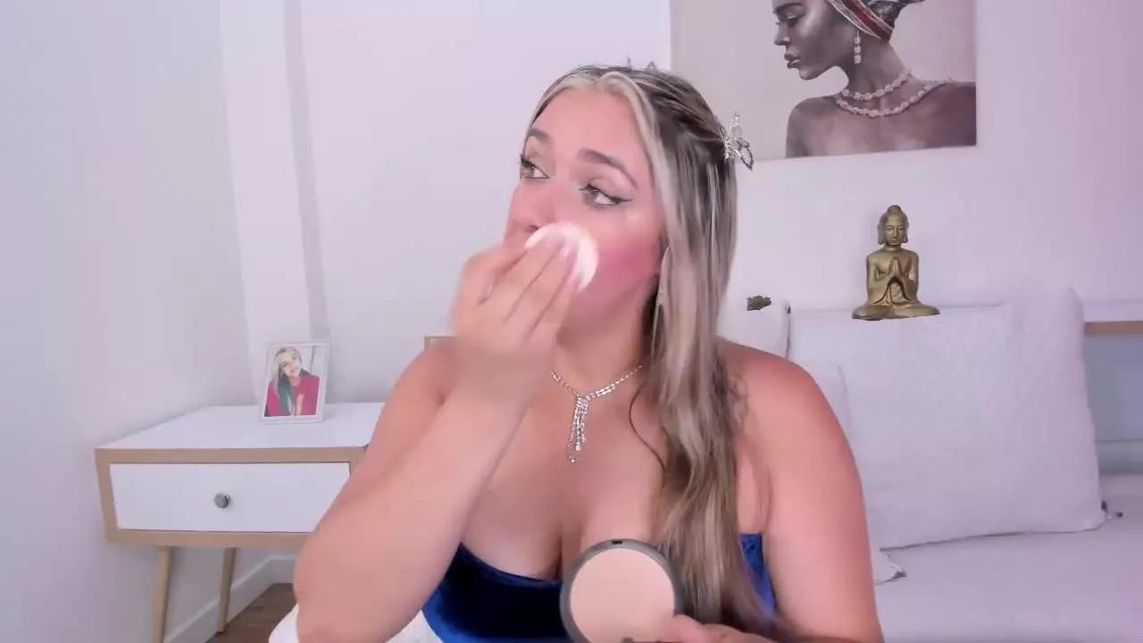 NicoleDior from Streamray