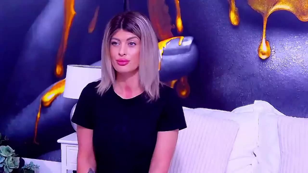 SalmaRoze from Streamray