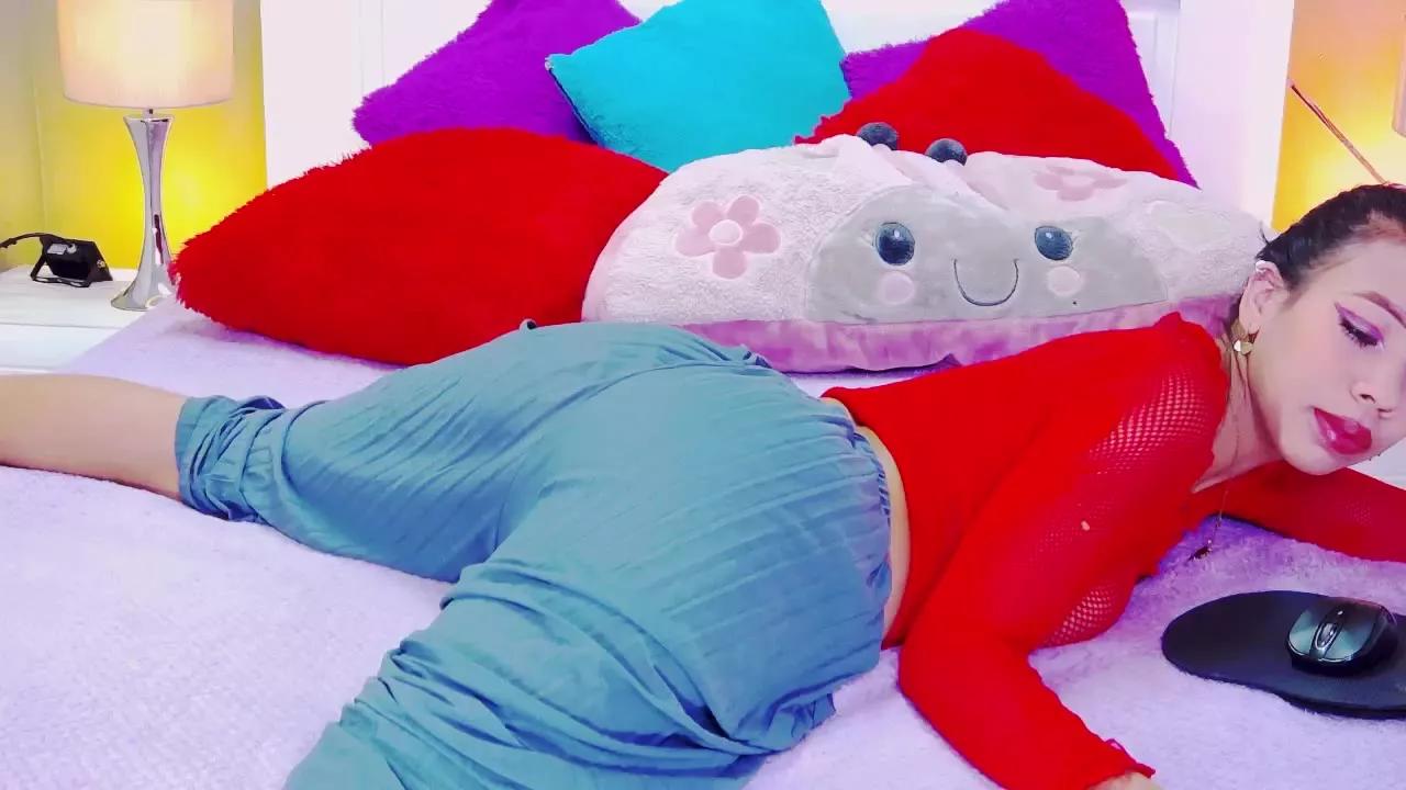 SelenaHot from Streamray