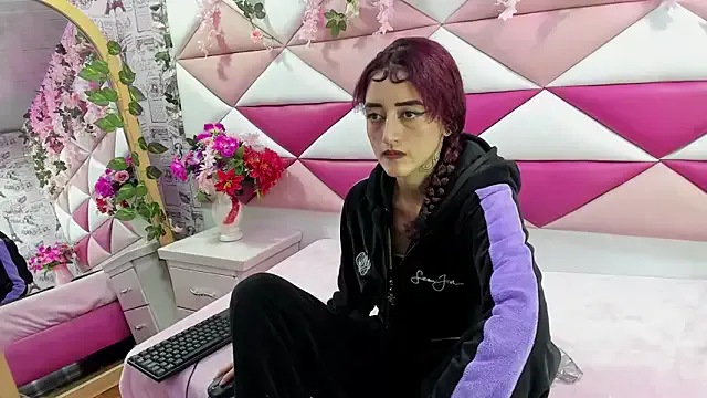 Private _Maleja_19_ on StripChat