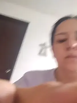 Abbyjoness21 on StripChat 