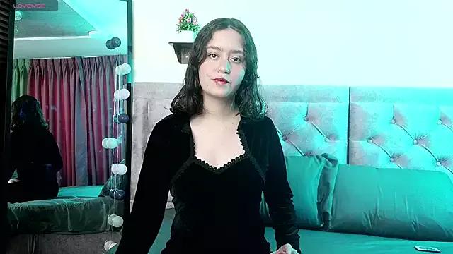 AdahJustice from StripChat