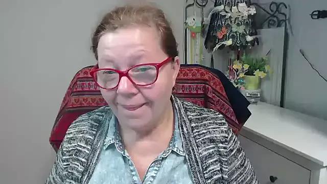 Adelewildx from StripChat is Freechat