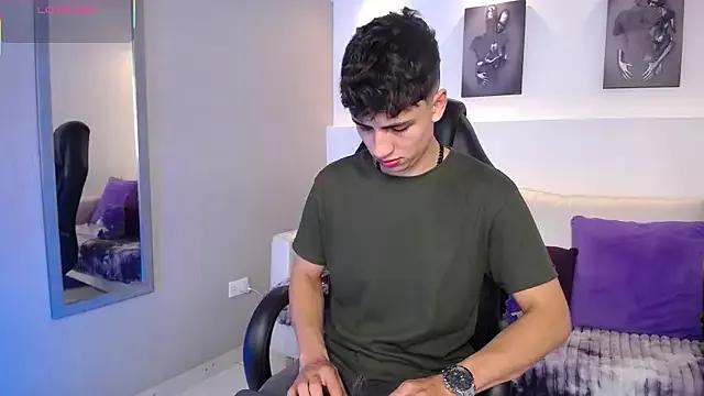 AdrianRinaldi from StripChat