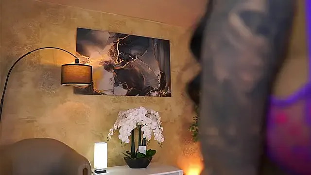 StripChat AishaaDevoe is Private AishaaDevoe — lets oil up this body