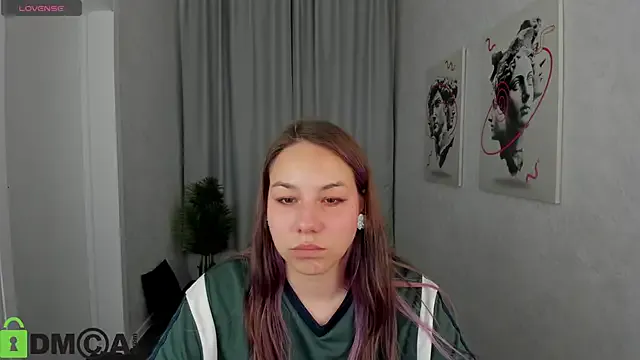 Al1ice_Moures on StripChat