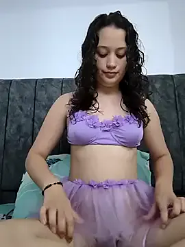 Freechat alana_2024 on StripChat