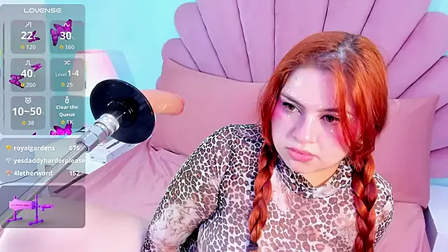 Freechat alana_glasses on StripChat