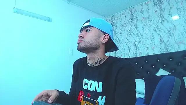 Alejo_Big1 from StripChat