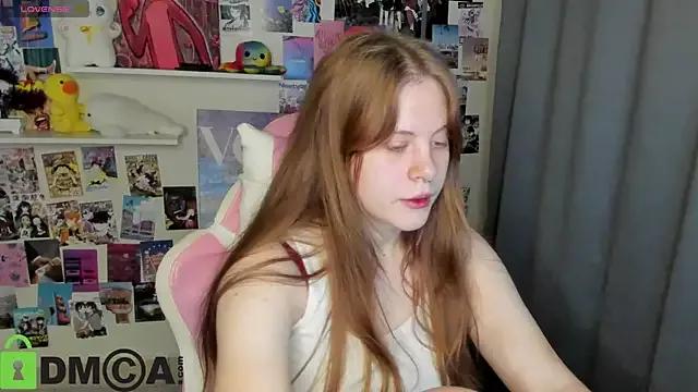 Alisa__Young from StripChat is Freechat