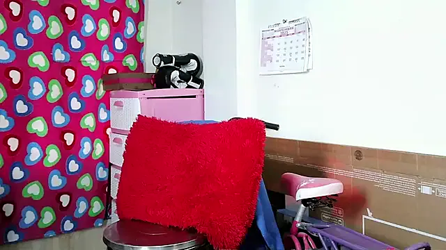 StripChat alixia81 is Freechat alixia81 — masturbate with the domi and squirt