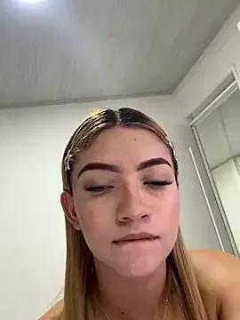 AlixMonroe from StripChat is Freechat