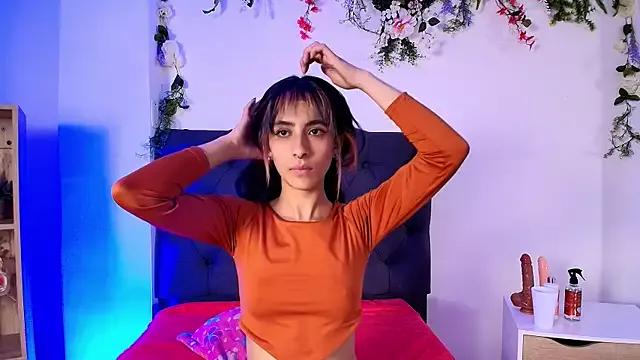 Naked Room Alyssa_jones 