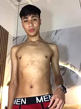 AmadeoDesanti from StripChat