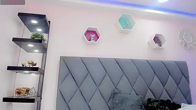 StripChat Amira_Ember is Freechat Amira_Ember — Omg So Hot Amira