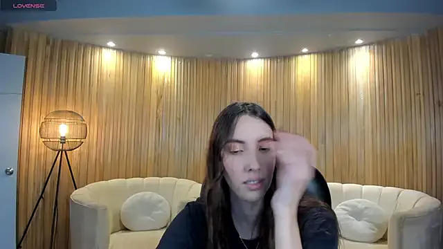 AnaisNin on StripChat 