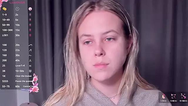 Naked Room AngelAnty 